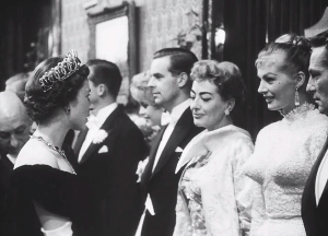 55a6b4719e9755183d972290_crawford-QE2